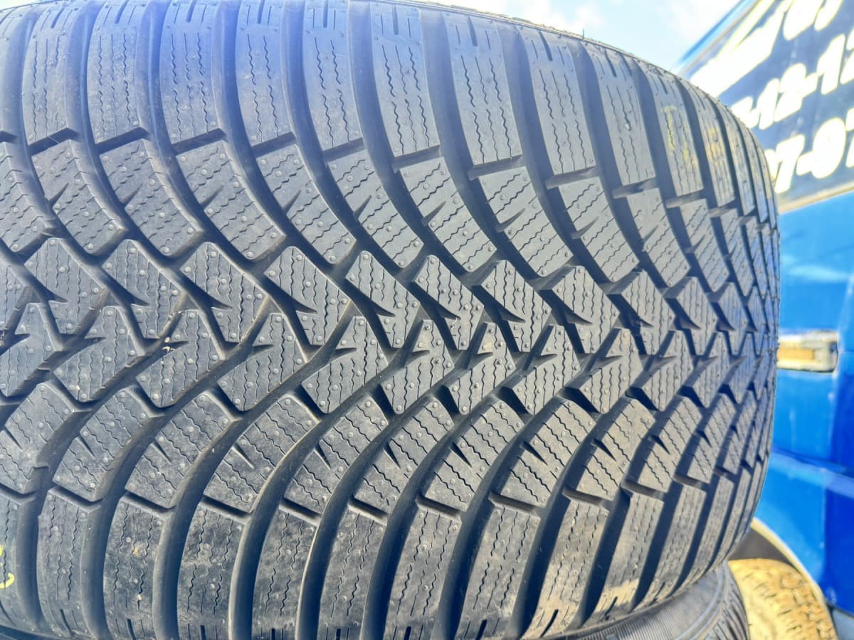 Вживані шини Falken Euro Winter HS 01 SUV 295/35 R 21