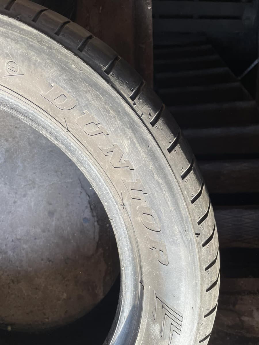 Вживані шини Dunlop Sport Maxx RT 225/55 R 17