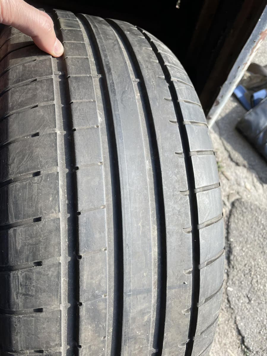 Вживані шини Dunlop Sport Maxx RT 225/55 R 17