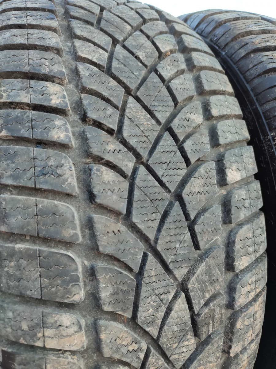 Вживані шини Dunlop Sp Winter Sport 3D 235/50 R 18