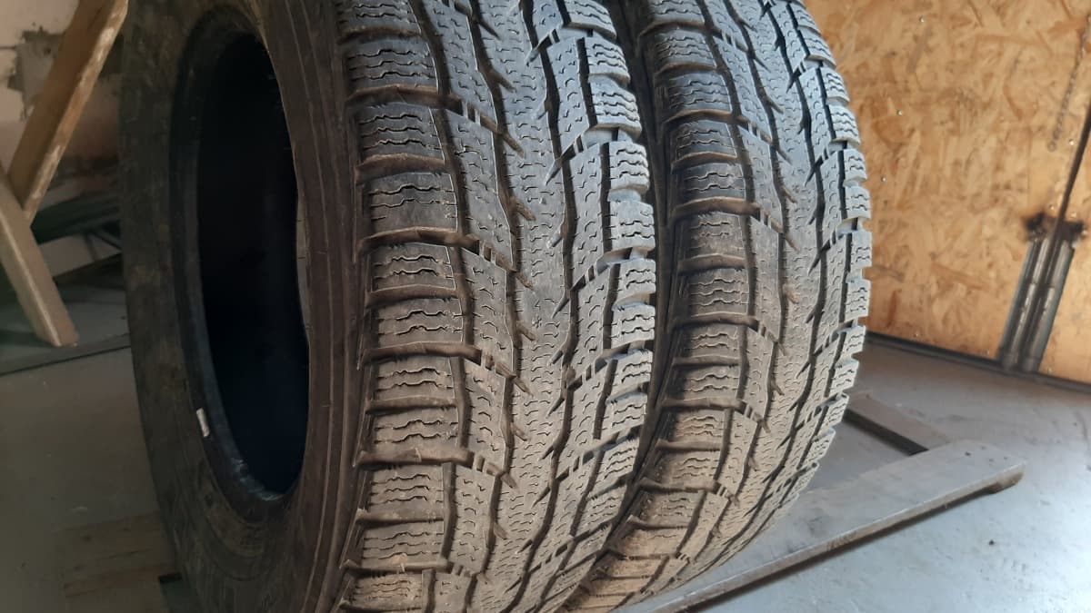 Вживані шини Nokian WRC3 225/75 R 16C