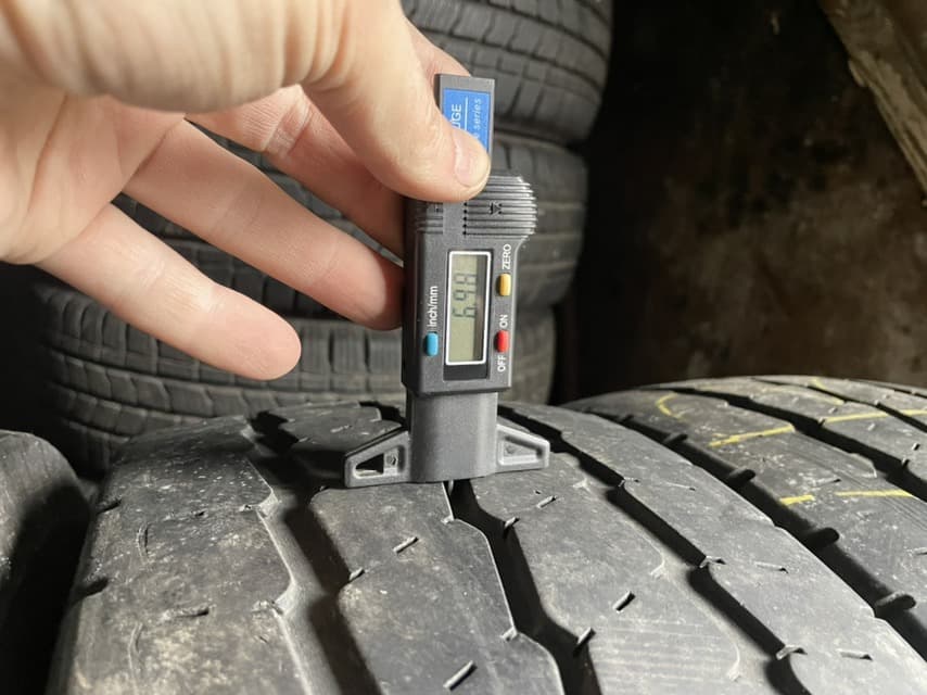 Вживані шини Continental Vanco Camper 215/70 R 15C