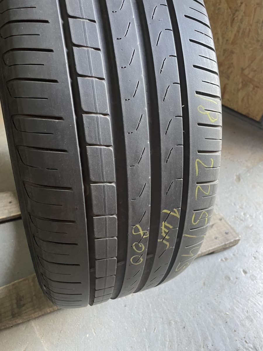 Вживані шини Pirelli Cinturato P7 225/45 R 18