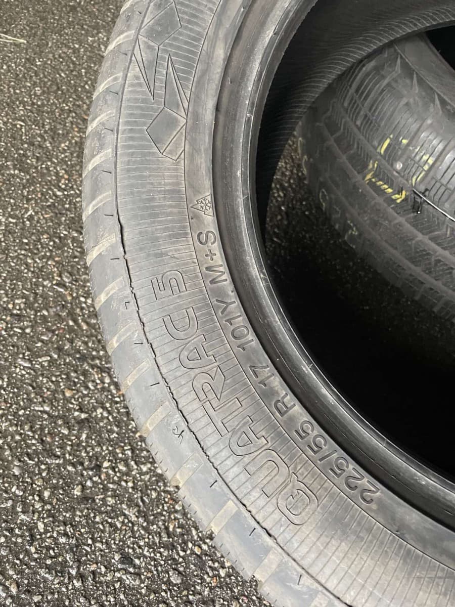 Вживані шини Vredestein Quatrac 5 225/55 R 17