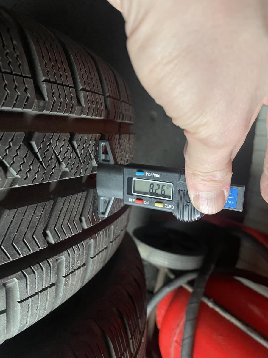Вживані шини Vredestein Quatrac 5 225/55 R 17