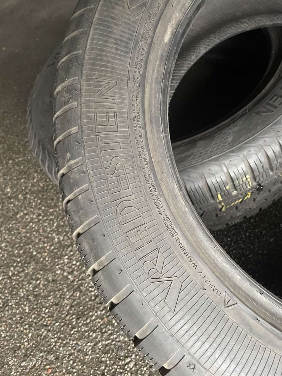 Вживані шини Vredestein Quatrac 5 225/55 R 17