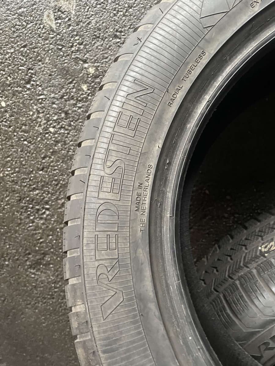 Вживані шини Vredestein Quatrac 5 225/55 R 17