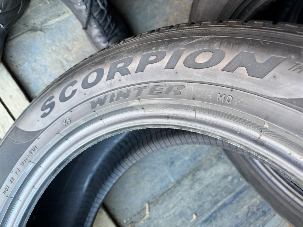 Вживані шини Pirelli Scorpion Winter 275/50 R 20