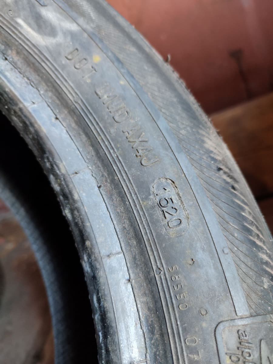 Вживані шини Semperit Speed-Grip 205/50 R 16
