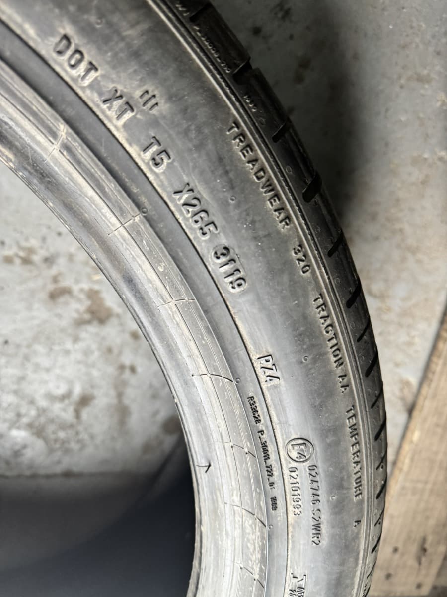 Вживані шини Pirelli PzeroTm 275/40 R 20