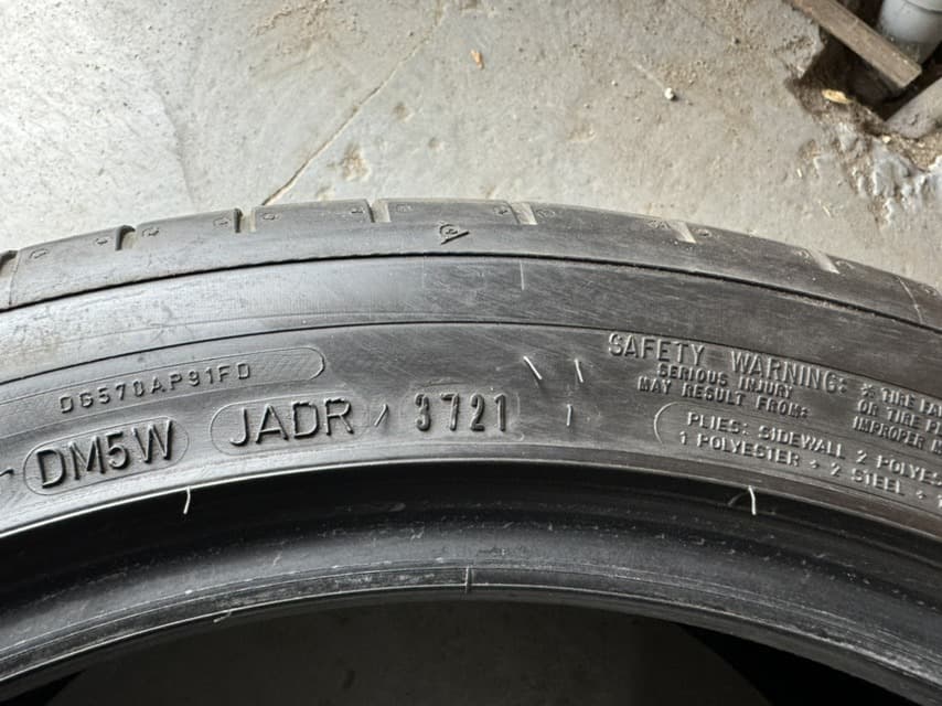 Вживані шини Dunlop Sport Maxx RT2 255/40 R 19