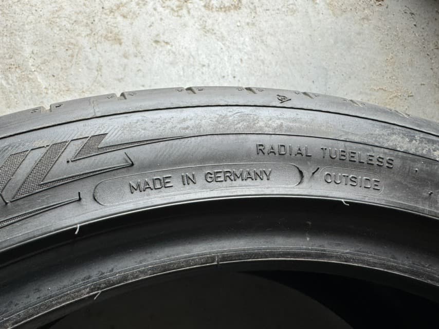 Вживані шини Dunlop Sport Maxx RT2 255/40 R 19