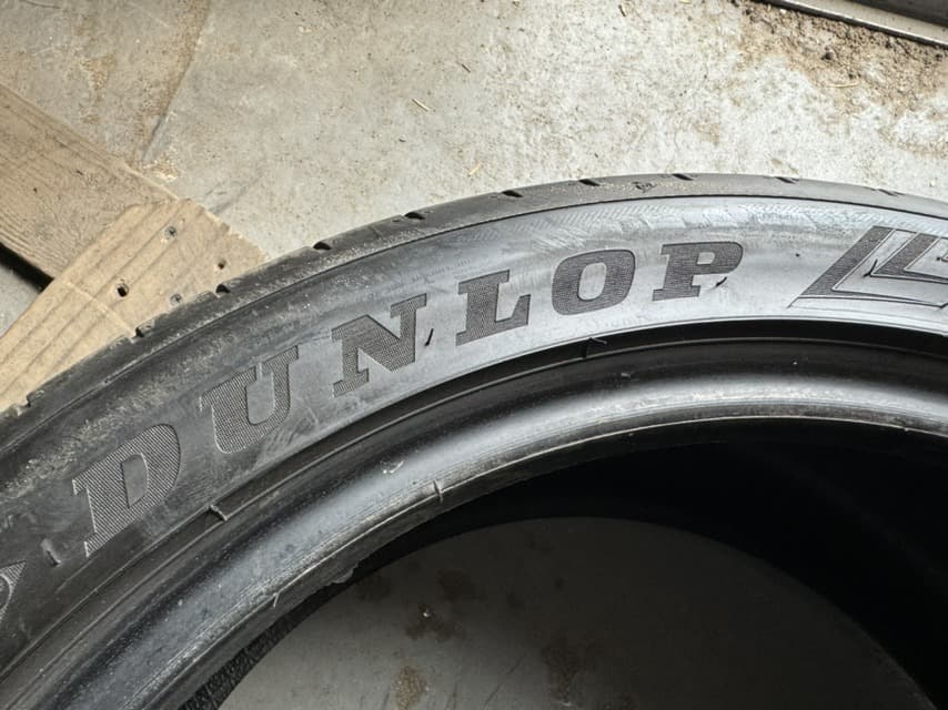 Вживані шини Dunlop Sport Maxx RT2 255/40 R 19