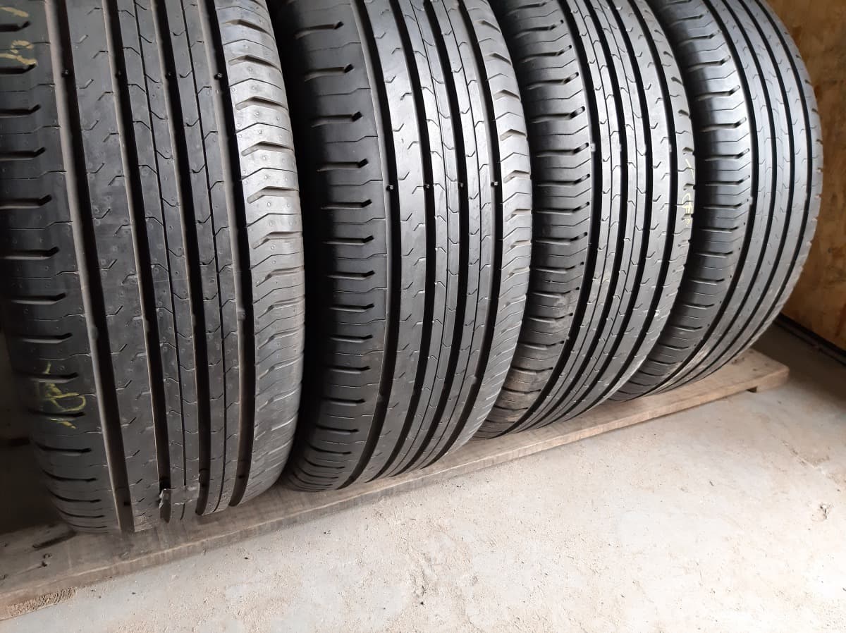Вживані шини Continental Conti Eco Contact 5 235/55 R 17