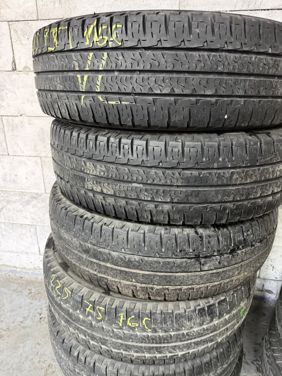 Вживані шини Michelin AgilisCamping 225/75 R 16C