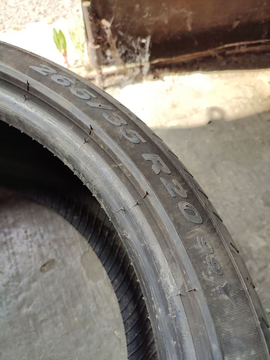 Вживані шини Pirelli Pzero TM AO 265/35 R 20