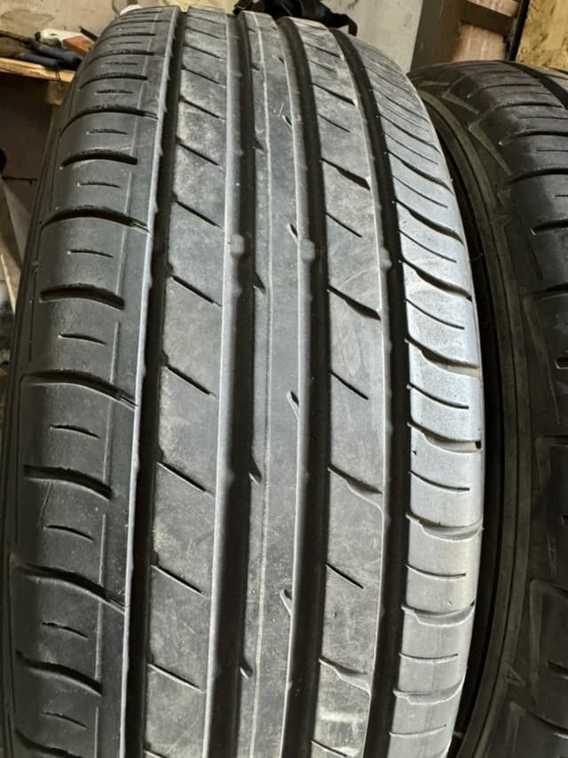 Вживані шини Falken Ziex Ze 914A 215/65 R 17