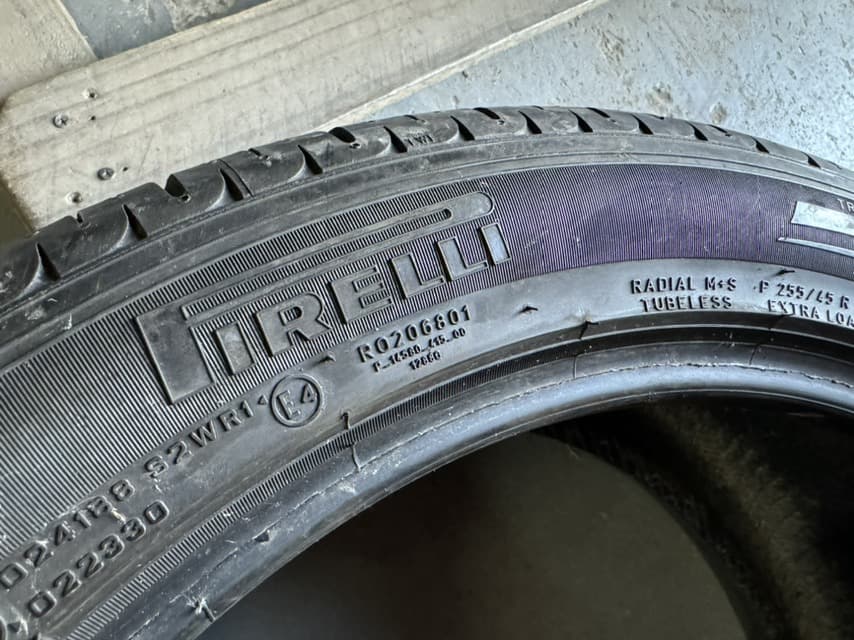 Вживані шини Pirelli Scorpion Zero 255/45 R 20