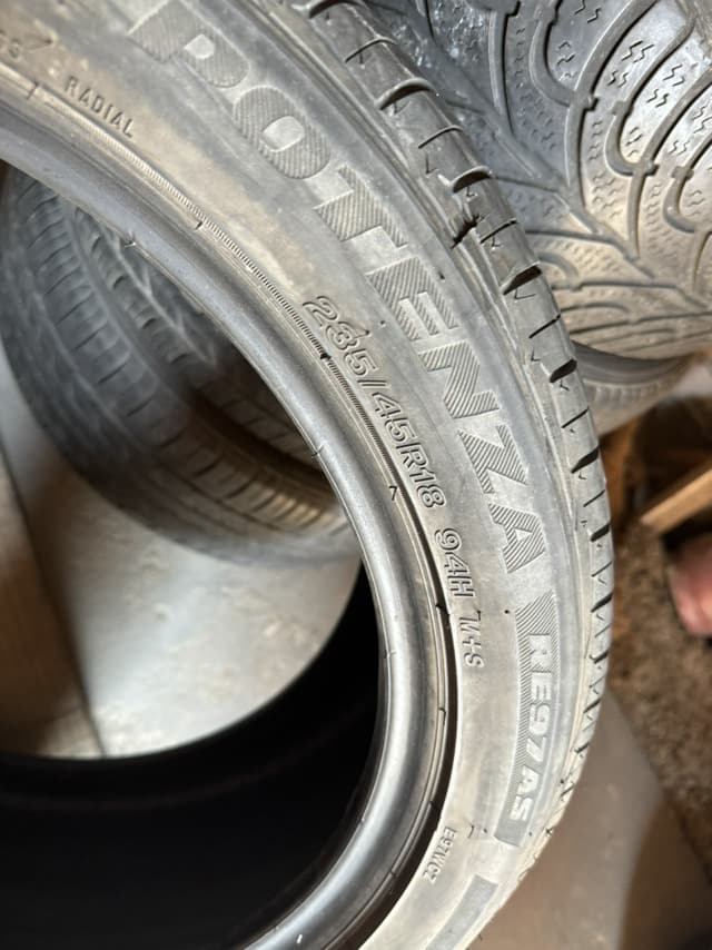 Вживані шини Bridgestone Potenza RE97AS 235/45 R 18