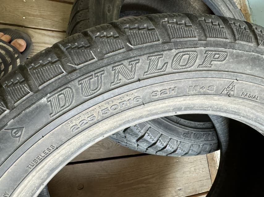 Вживані шини Dunlop SP Winter Sport М2 225/50 R 16
