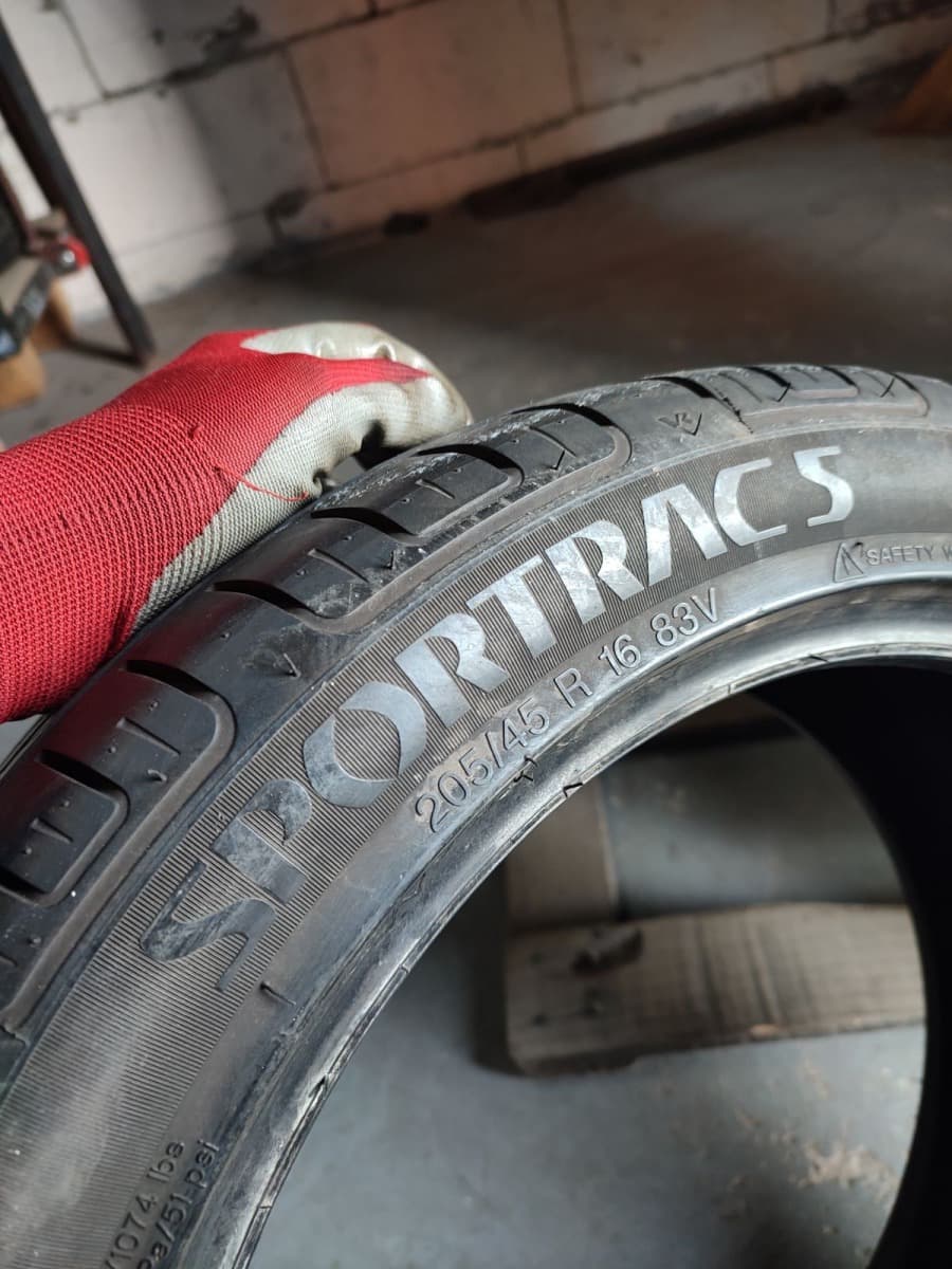 Вживані шини Vredestein Sportrac 5 205/45 R 16