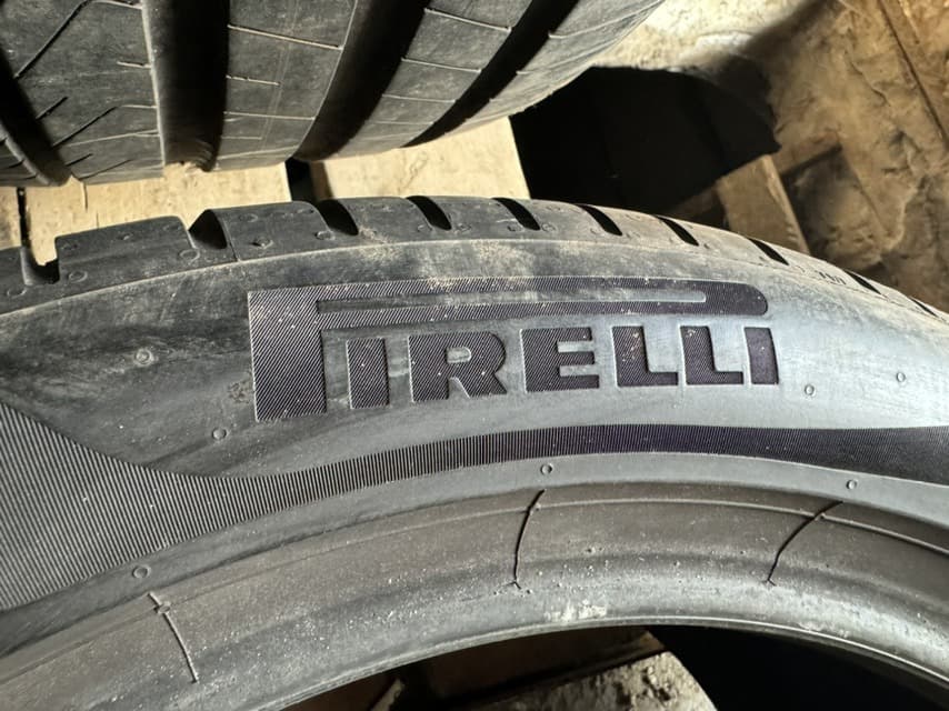 Вживані шини Pirelli CinturatoP7 275/40 R 18