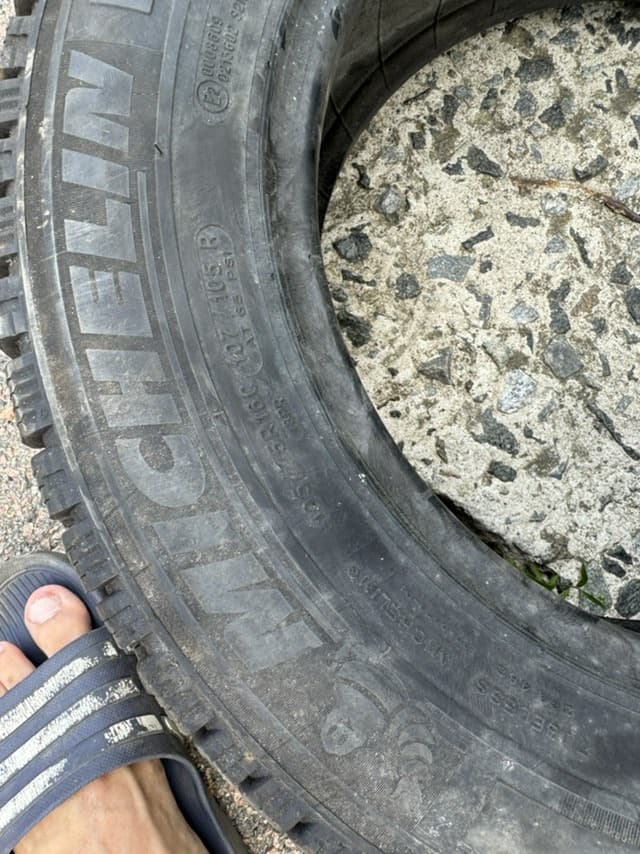 Вживані шини Michelin AgilisAlpin 195/75 R 16C