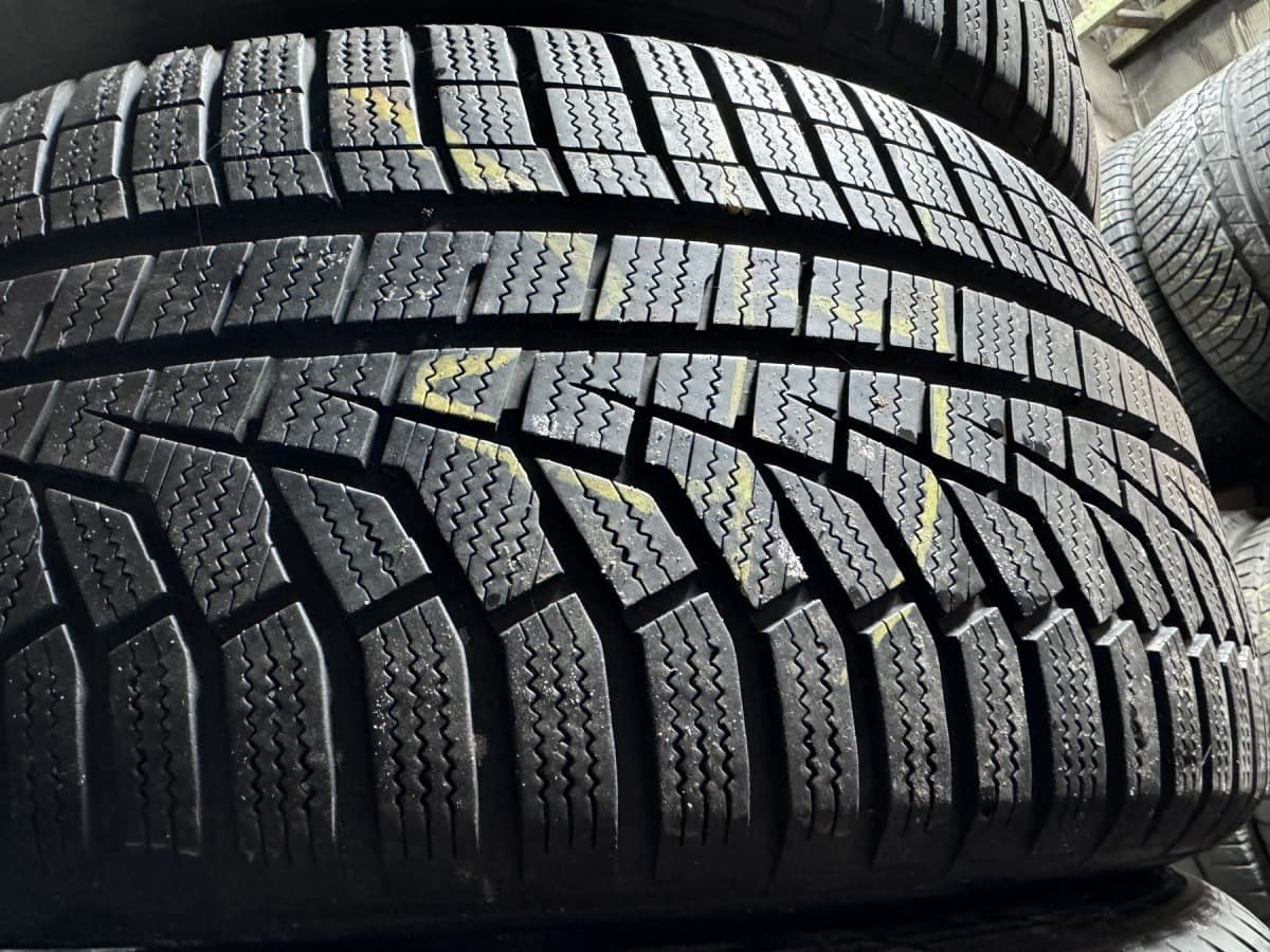Вживані шини Hankook Winter I cept evo 2 235/50 R 18