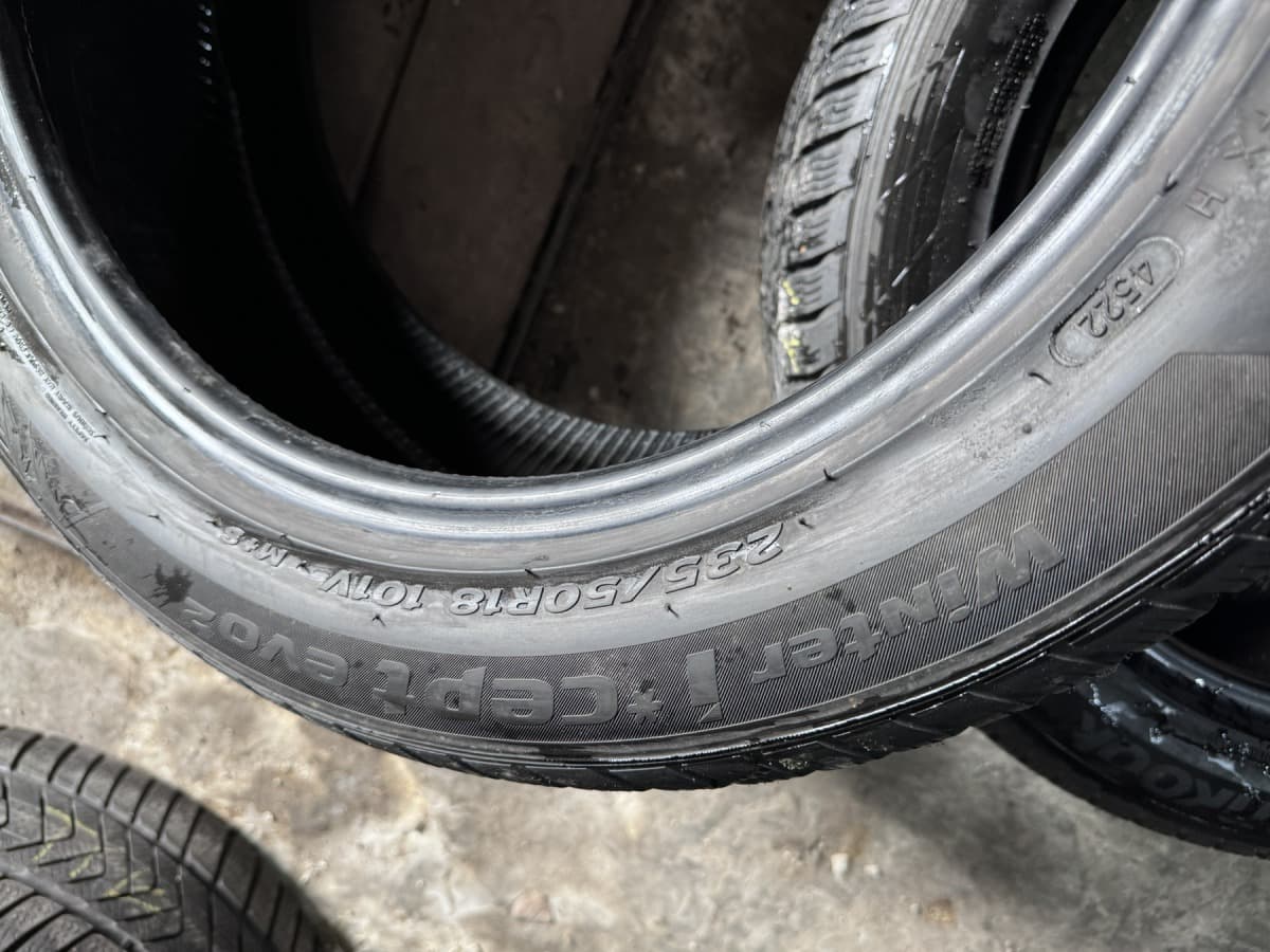Вживані шини Hankook Winter I cept evo 2 235/50 R 18