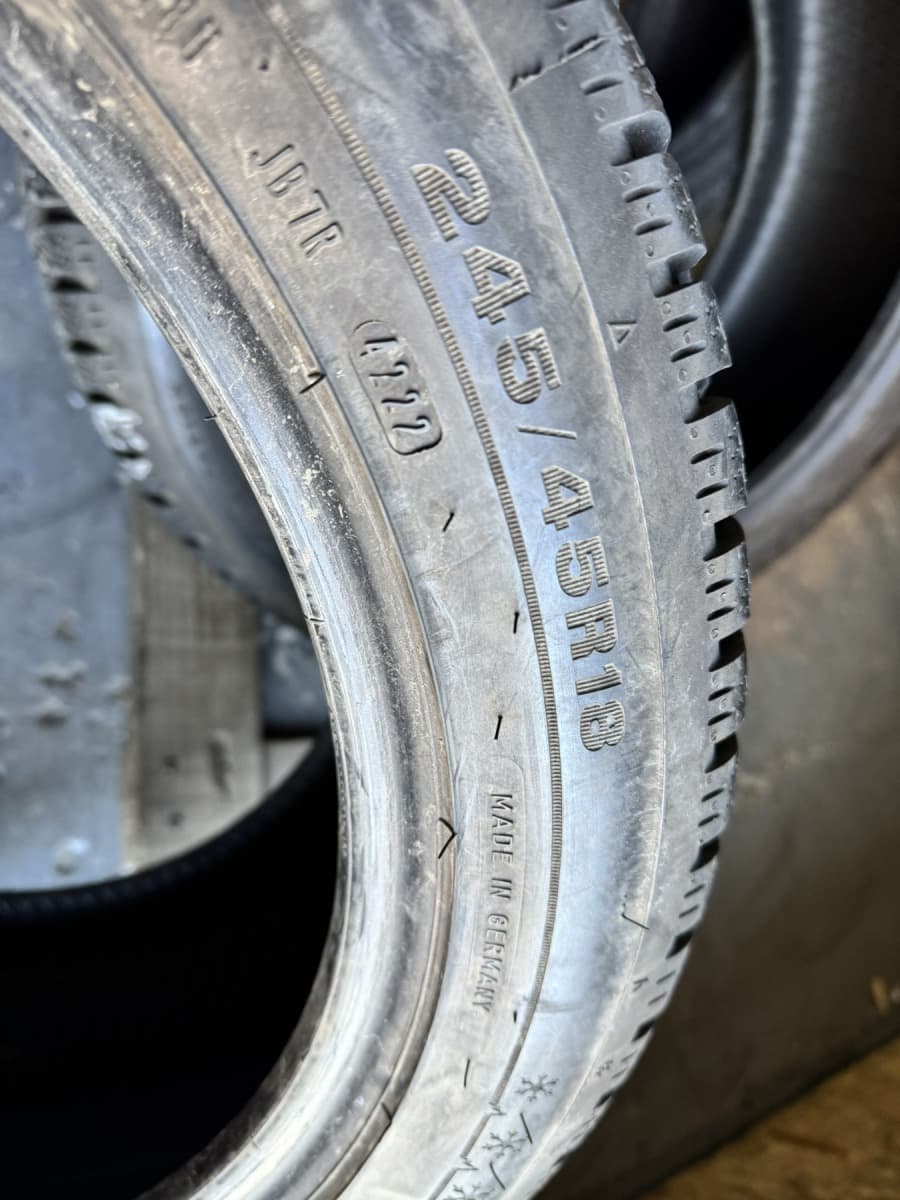 Вживані шини Dunlop Winter Sport 5  245/45 R 18