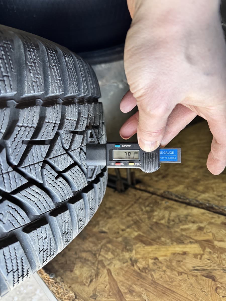 Вживані шини Dunlop Winter Sport 5  245/45 R 18