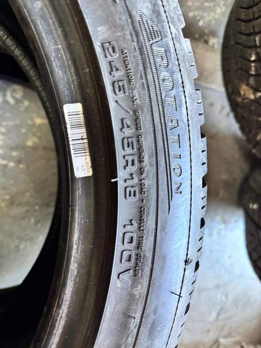 Вживані шини Dunlop Winter Sport 5  245/45 R 18