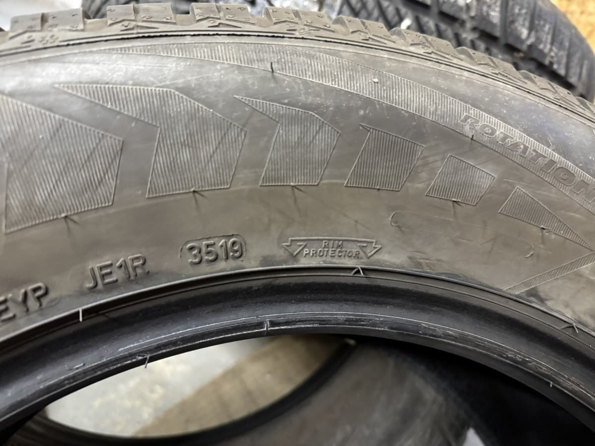Вживані шини GoodYear Ultra Grip 8 Perfomance 255/60 R 18
