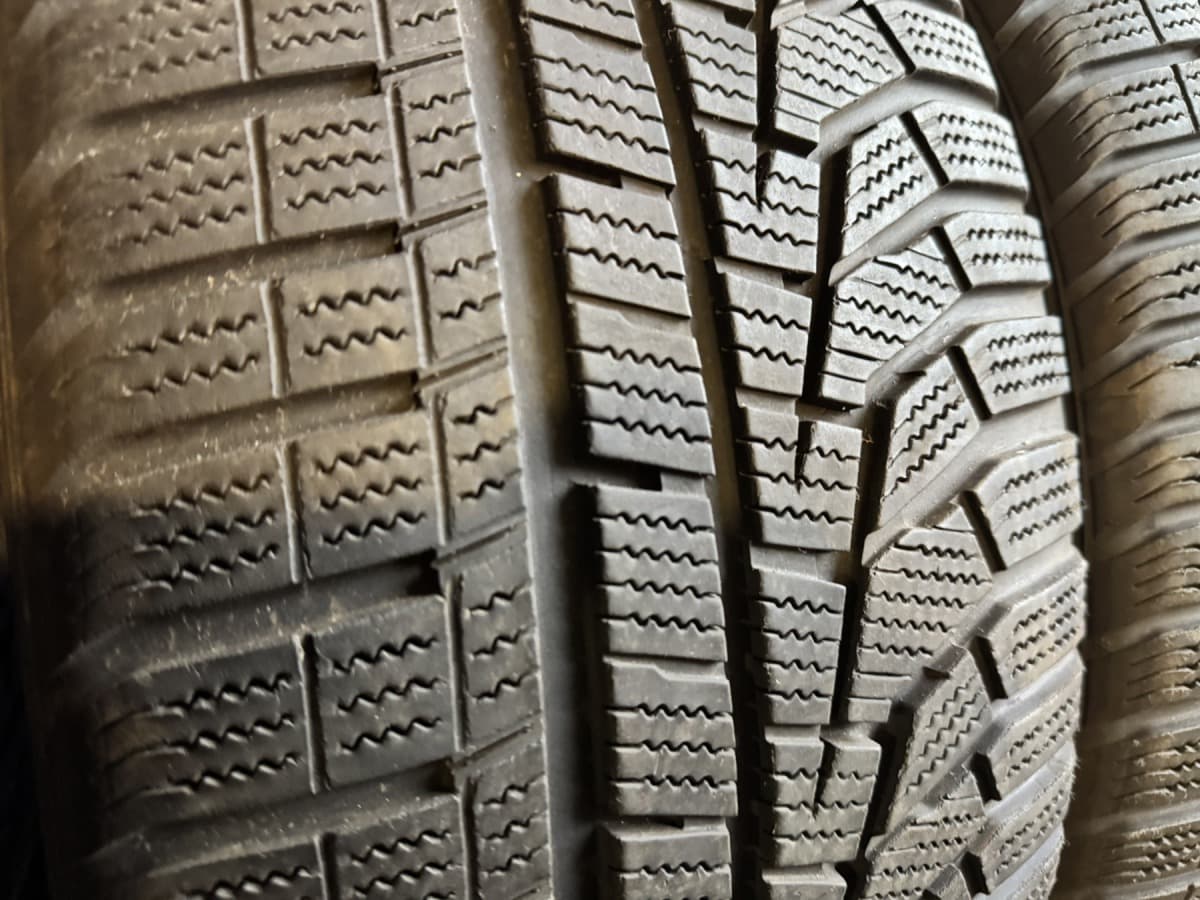 Вживані шини Hankook Winter I Cept EVO 2  225/60 R 17