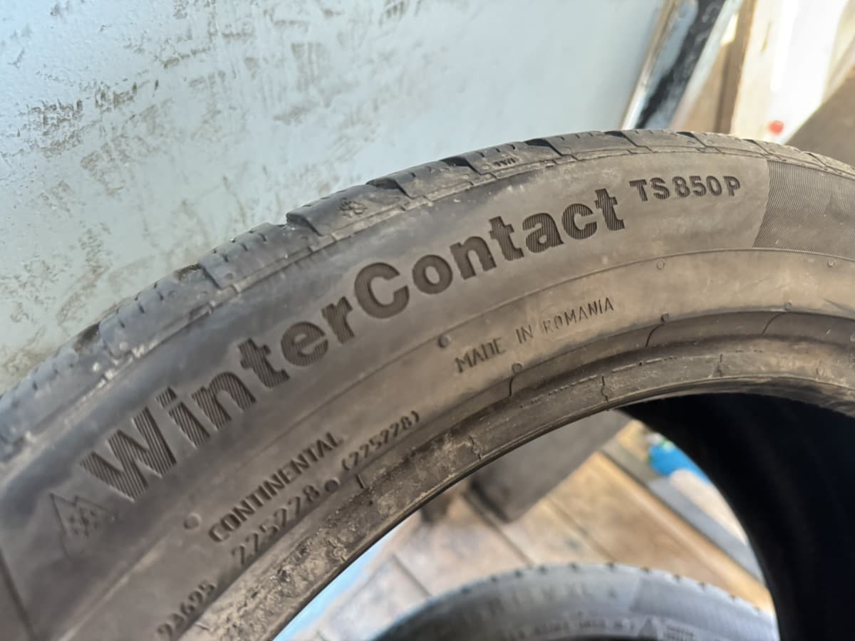 Вживані шини Continental ContiWinterContact TS 850Р 235/45 R 18