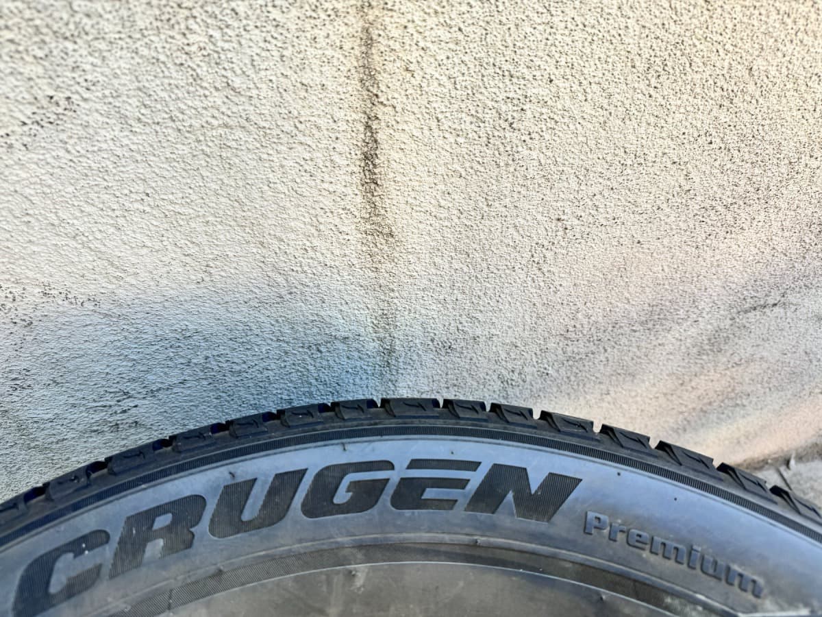Вживані шини Kumho Crugen Premium  265/60 R 18
