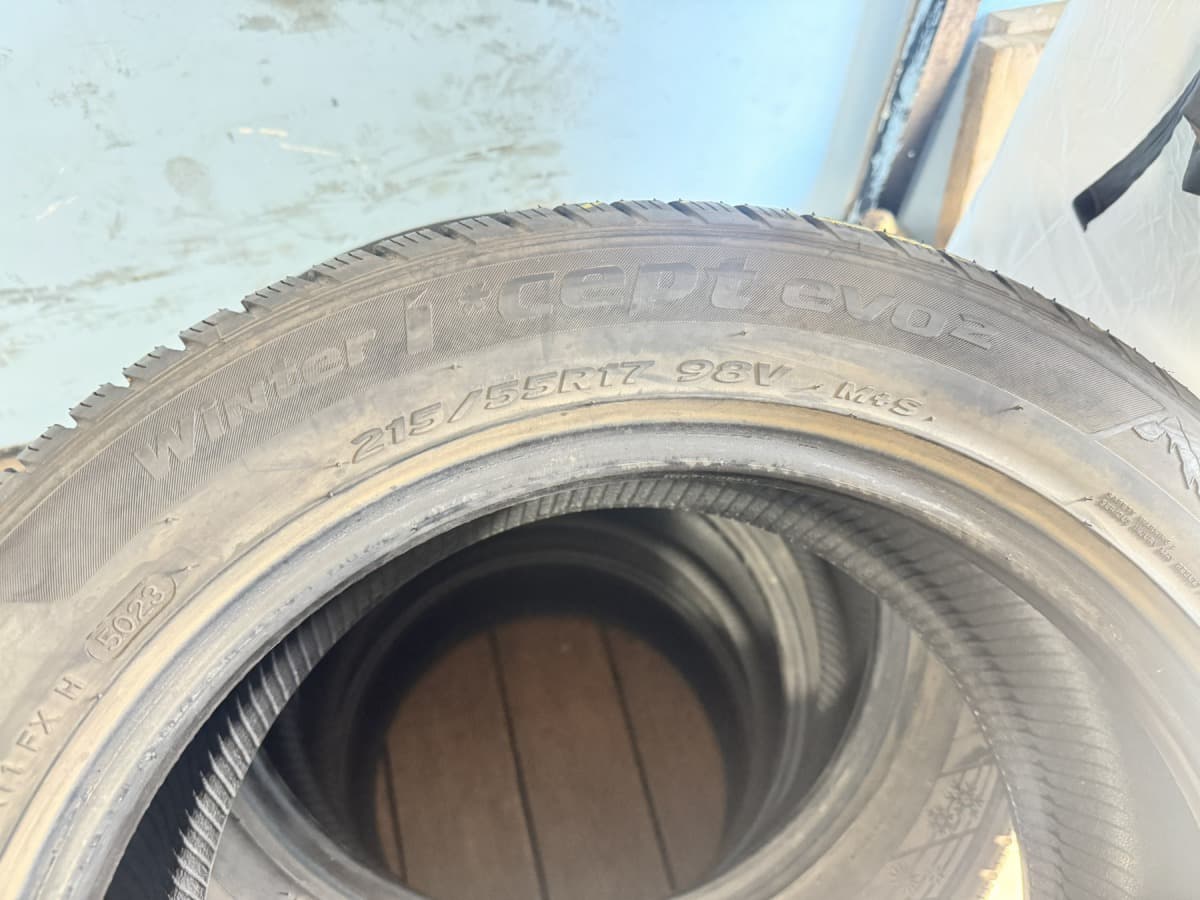 Вживані шини Hankook Winter i*cept evo 2 215/55 R 17