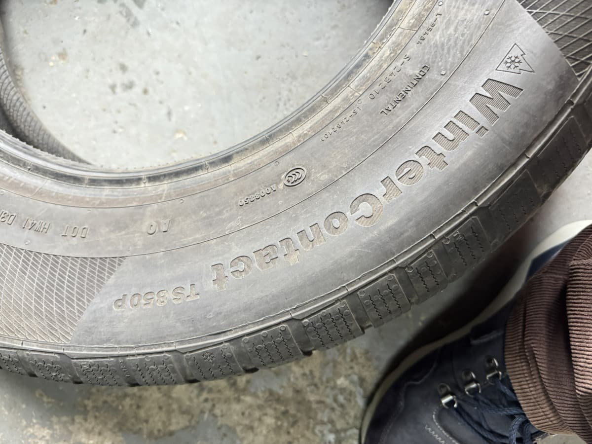 Вживані шини Continental WinterContact TS 850P  235/65 R 17