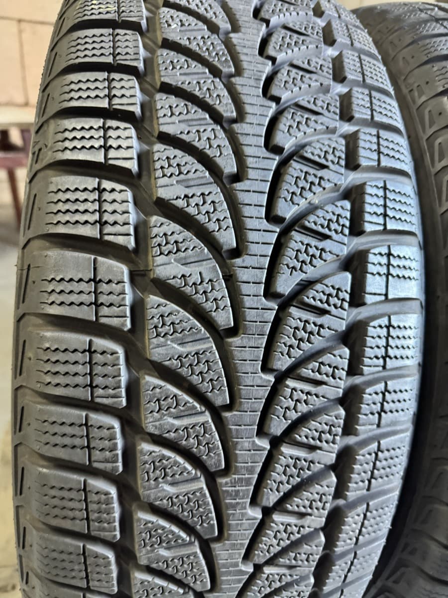 Вживані шини Bridgestone Blizzak LM80 Evo 225/60 R 18