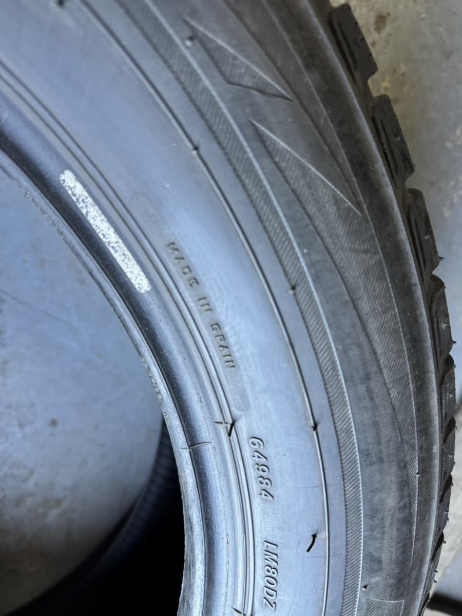 Вживані шини Bridgestone Blizzak LM80 Evo 225/60 R 18