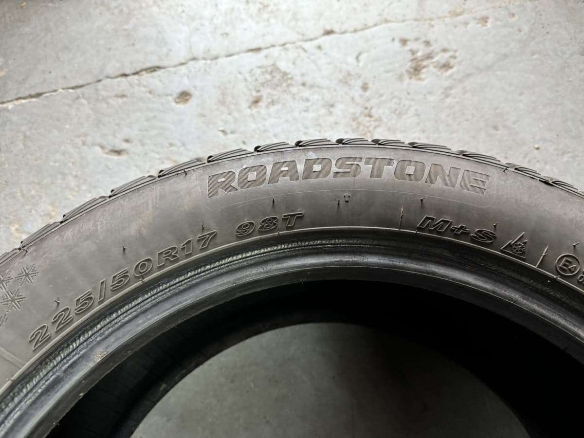 Вживані шини Roadstone Winguard Ice Plus 225/50 R 17