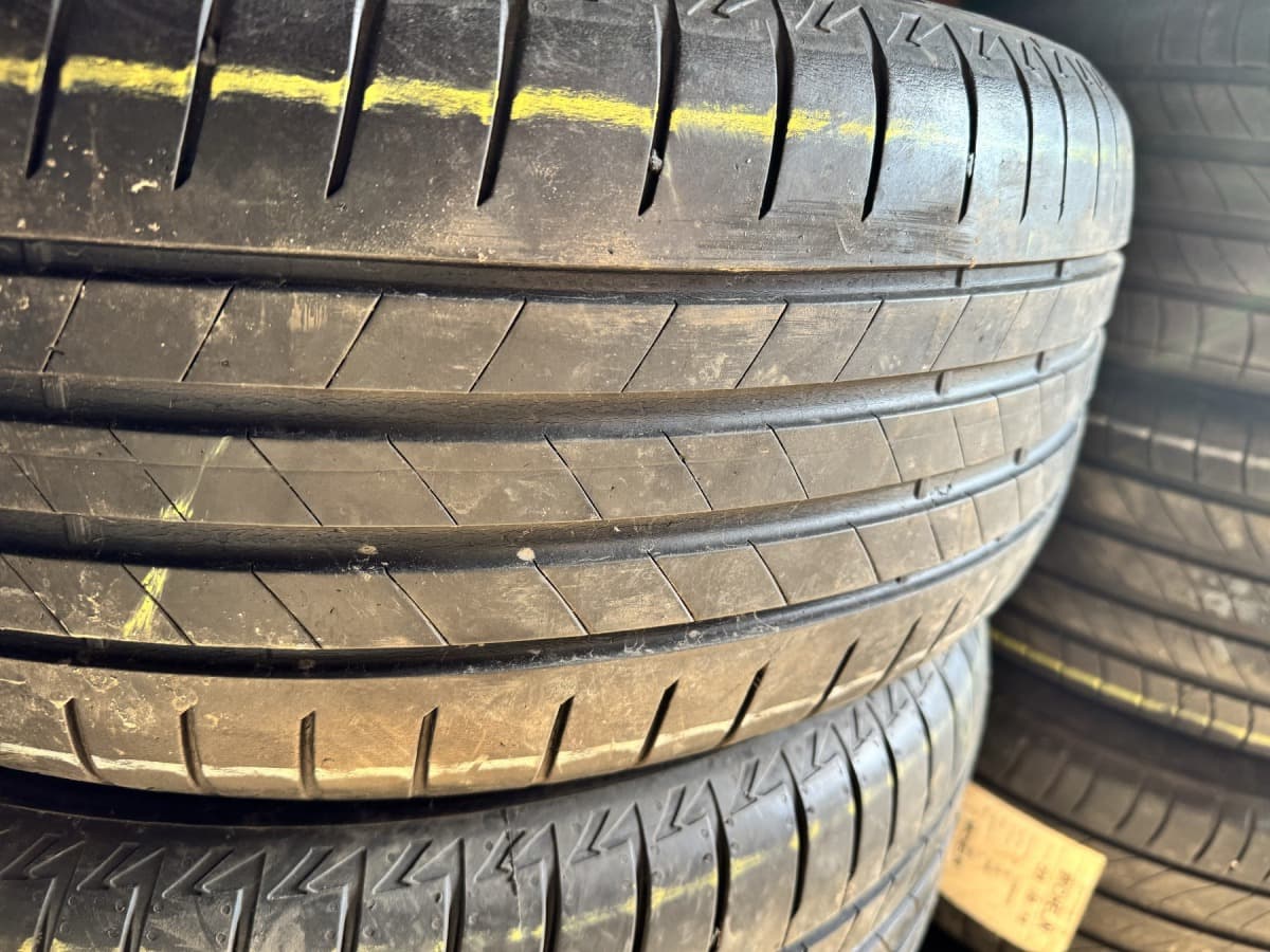Вживані шини Bridgestone Turanza T005* 225/50 R 18