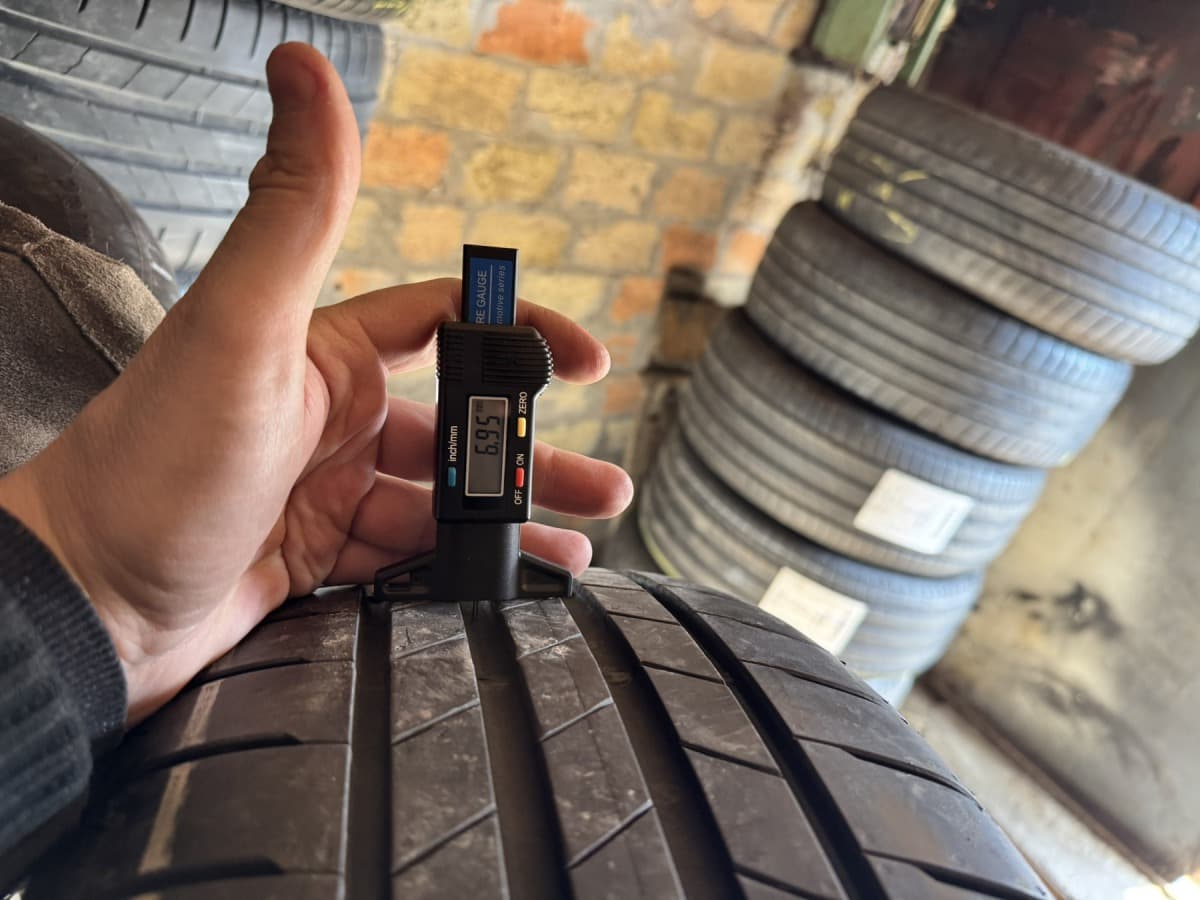 Вживані шини Bridgestone Turanza T005* 225/50 R 18