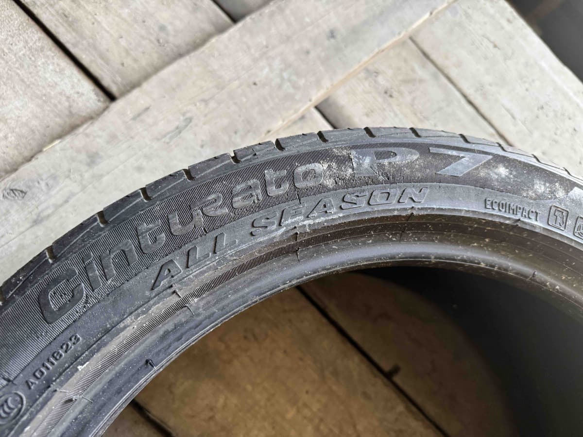 Вживані шини Pirelli Cinturato P7 Allseason 245/40 R 18