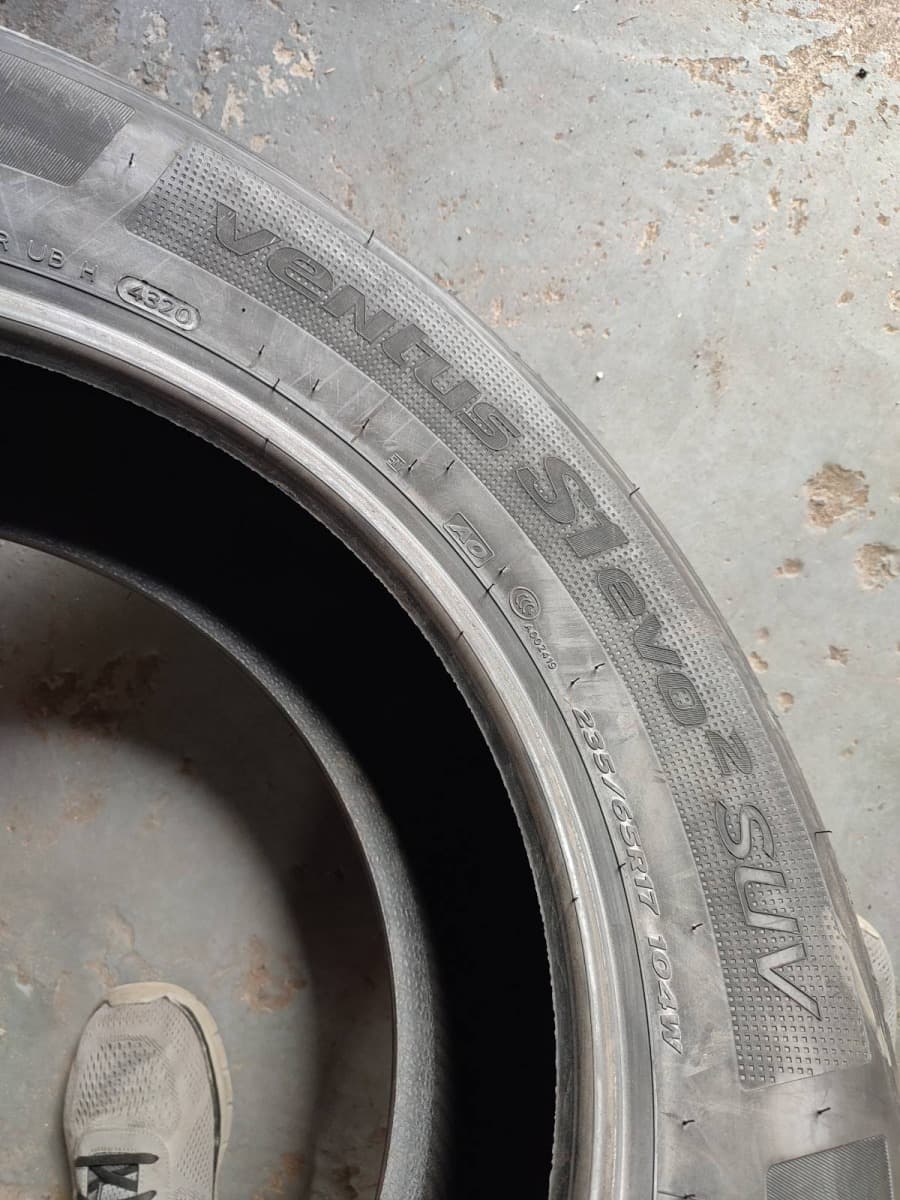 Вживані шини Hankook Ventus S1 SUV EVO 2    . 235/65 R 17
