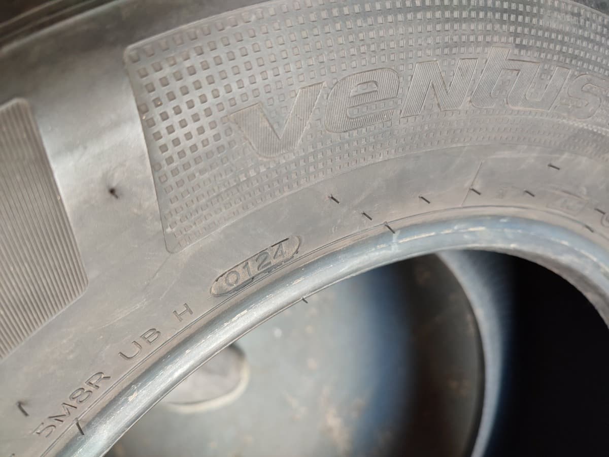Вживані шини Hankook Ventus S1 SUV EVO 2    . 235/65 R 17