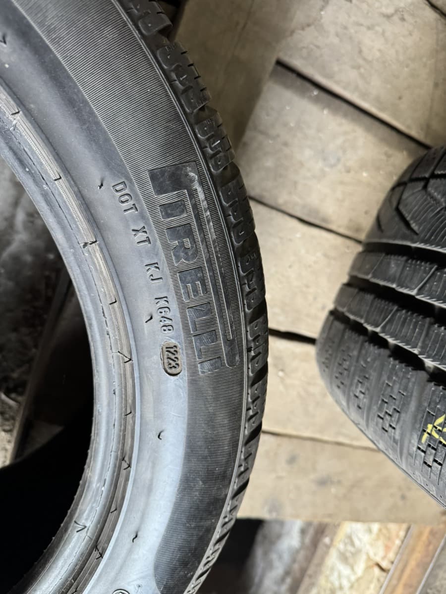 Вживані шини Pirelli Sottozero Winter 240  265/45 R 18