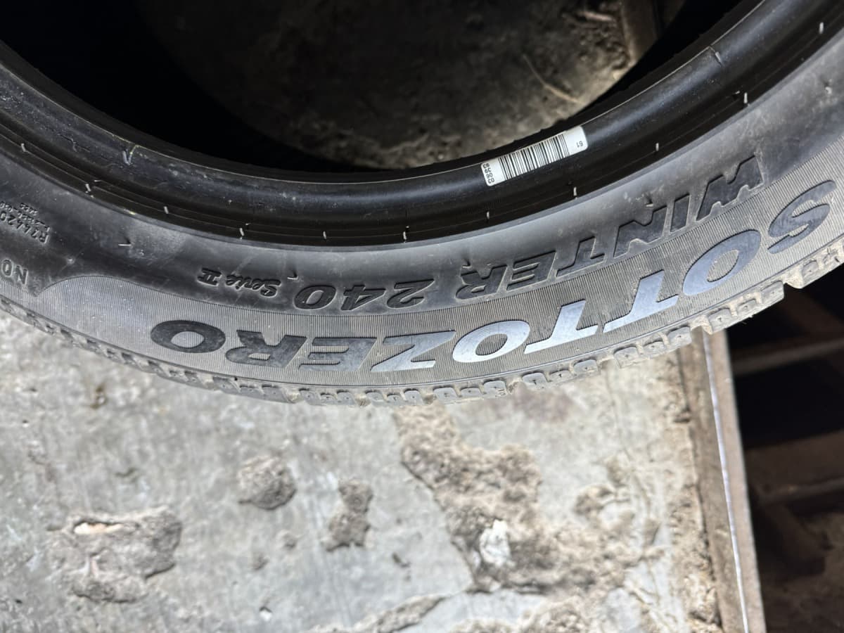 Вживані шини Pirelli Sottozero Winter 240  265/45 R 18