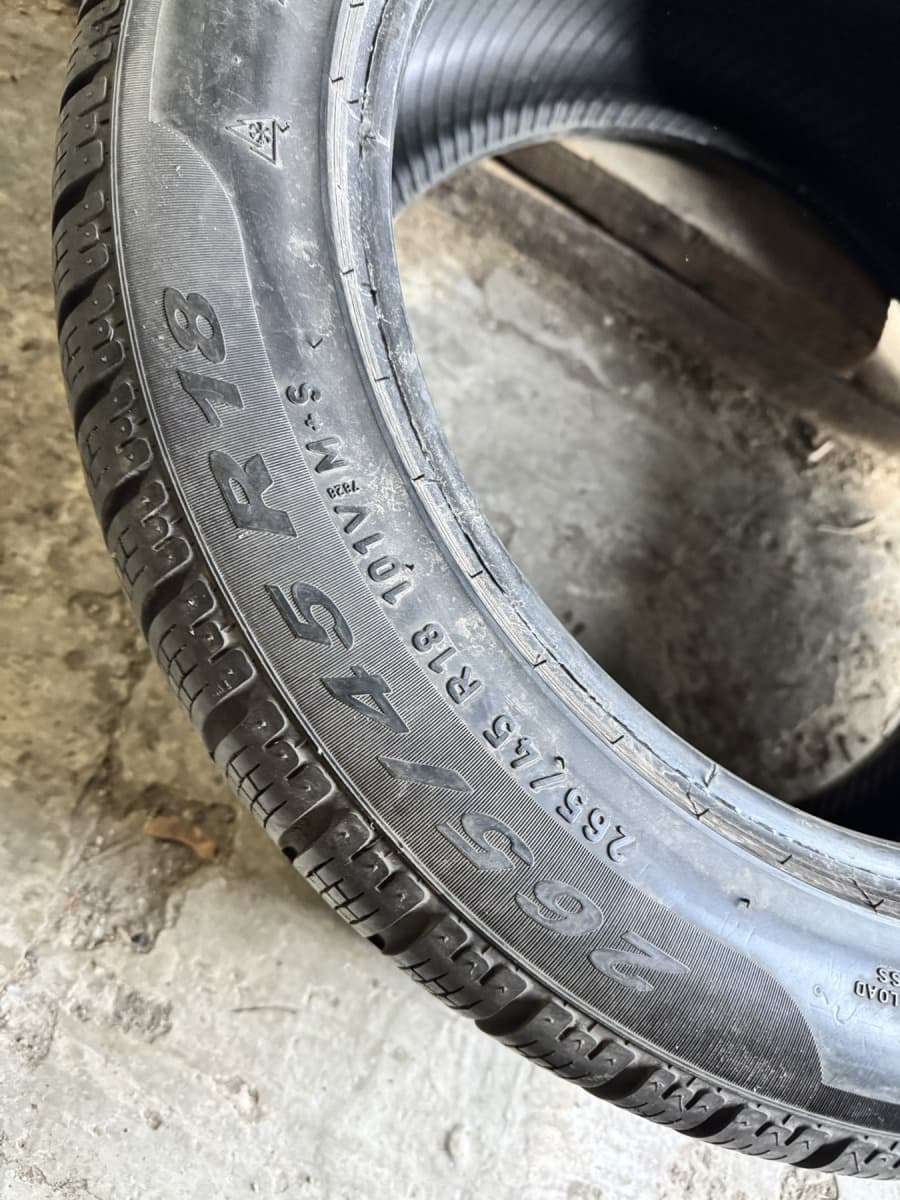 Вживані шини Pirelli Sottozero Winter 240  265/45 R 18