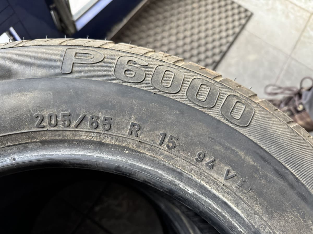 Вживані шини Pirelli P6000 205/65 R 15